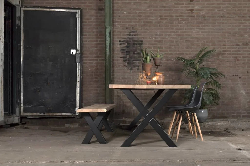 Nordstahl X leg tafelpoten in modern interieur